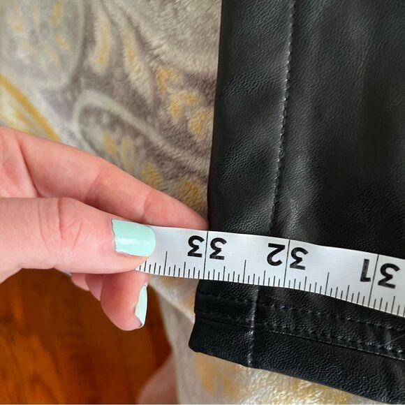 Abercrombie and fitch vegan leather 90s straight leg pants size 20L - Picture 3 of 4